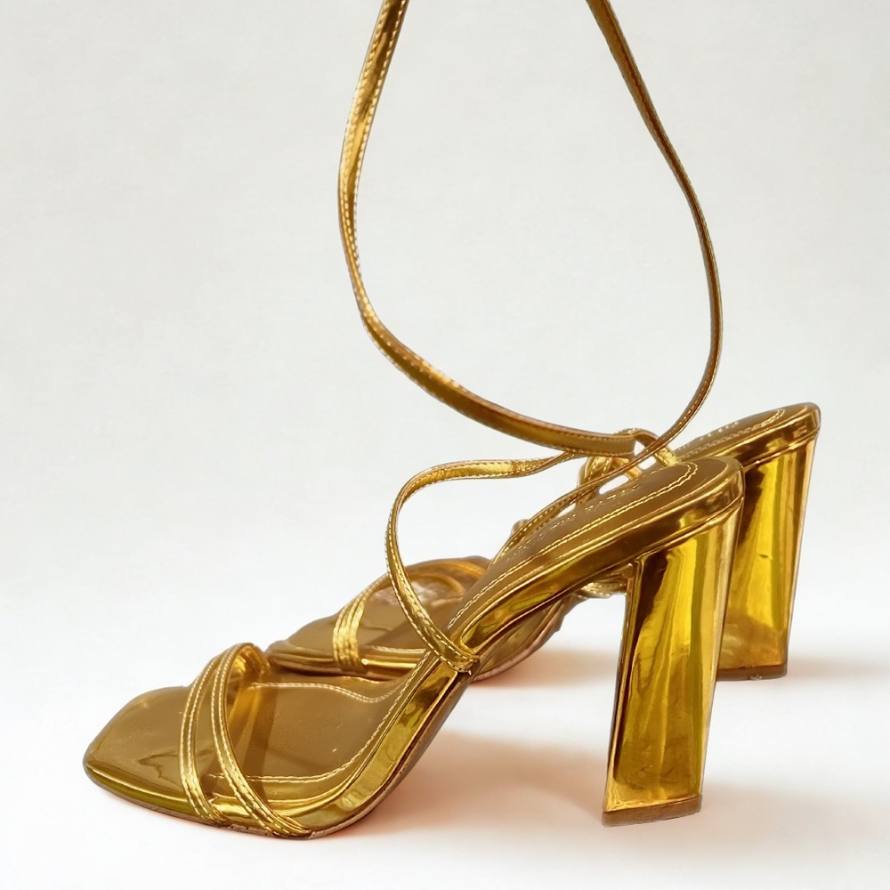 “NEW”Steve Madden Metallic Gold Strappy Heels